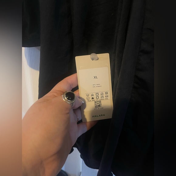 Black Halara Tie-up Dress - Picture 3 of 3